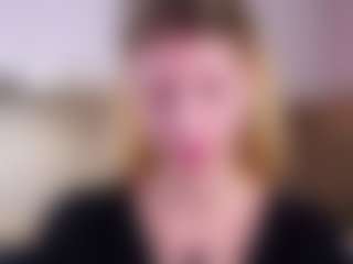 MaeBrowning's Live Sex Cam Show