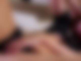 MaeBrowning's Live Sex Cam Show