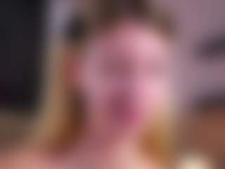 MaeBrowning's Live Sex Cam Show