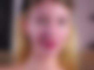 MaeBrowning's Live Sex Cam Show