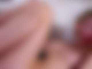 MaeBrowning's Live Sex Cam Show