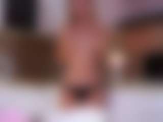 MaeBrowning's Live Sex Cam Show