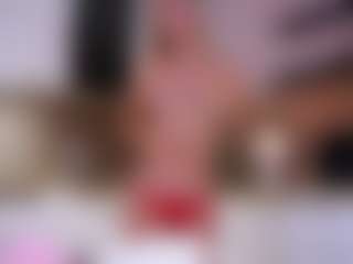 MaeBrowning's Live Sex Cam Show