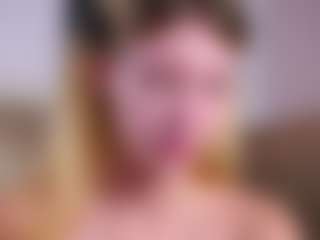 MaeBrowning's Live Sex Cam Show
