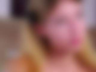 MaeBrowning's Live Sex Cam Show