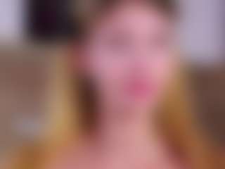 MaeBrowning's Live Sex Cam Show