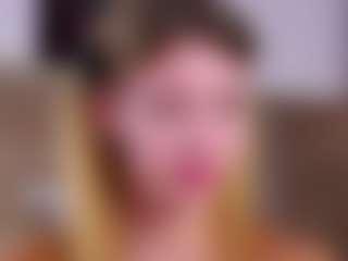 MaeBrowning's Live Sex Cam Show