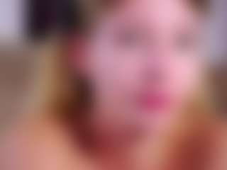 MaeBrowning's Live Sex Cam Show