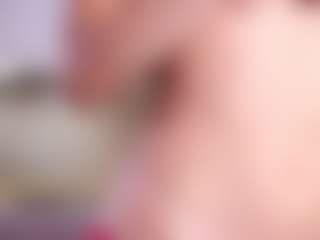MaeBrowning's Live Sex Cam Show