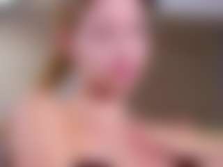 MaeBrowning's Live Sex Cam Show