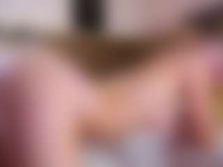 MaeBrowning's Live Sex Cam Show