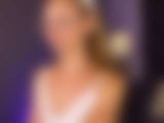 Live cam show with VictoriaLight - Longhair on Soda Cam