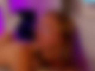 Live cam show with VictoriaLight - Shaved on Mixed Magazine Live