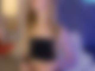 Live cam show with VictoriaLight - Longhair on TeamSkeetLive