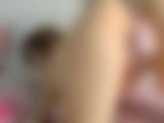 ZiraSwan's Live Sex Cam Show