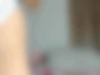 Live cam show with ZiraSwan - Blonde Hair on Dare Cams