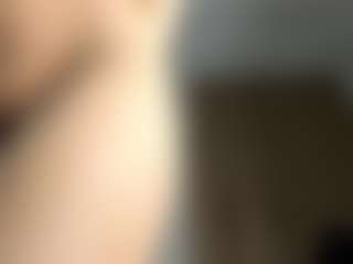 Live cam show with ZiraSwan - Blowjob on Camsoda