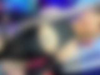 Live cam show with Gisele-Fox - Cumshot on TottyGirls