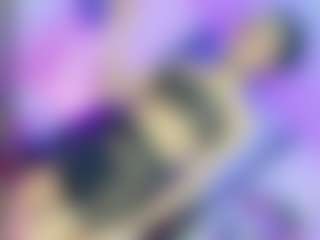 Live cam show with Gisele-Fox - Smoking on Dolls Live