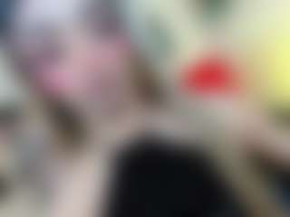 Live cam show with Gisele-Fox - Flat Chested on madthumbs