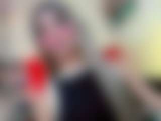 Live cam show with Gisele-Fox - Brown Eyes on madthumbs