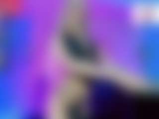 Live cam show with Gisele-Fox - Drinking on madthumbs