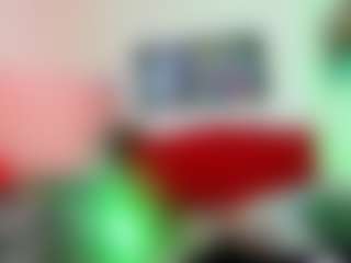Live cam show with Gisele-Fox - Smoking on Latina Girls