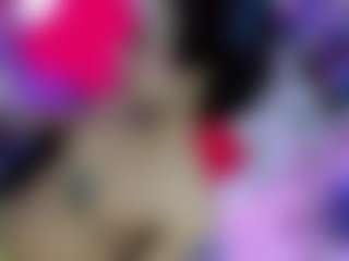 Live cam show with Gisele-Fox - Smoking on Camsoda