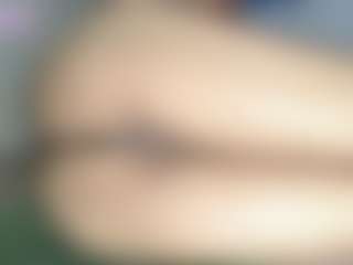 Live cam show with Valeria_Foxy032 - Small Tits on live18s.com