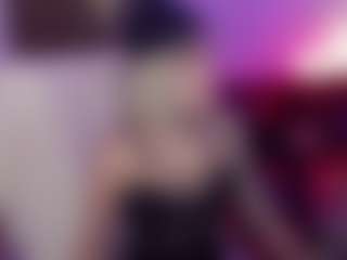Live cam show with WitchJenny7 - Camel Toe on Livezox