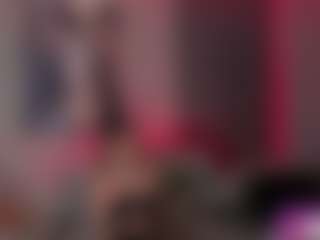 Live cam show with MaddisonCollins - Big Tits on Hubzter Live