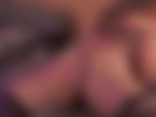 Live cam show with Amy-millf - Green Eyes on madthumbs