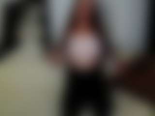 AnoraBourbon's Live Sex Cam Show