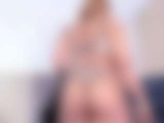Live cam show with Greicy-Afrodita - Ebony Squirt on madthumbs