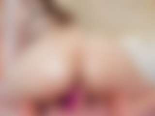 Live cam show with Jade-Heartt - Domination on Soda Cam