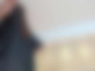 Live cam show with Jade-Heartt - Petite on Lustler