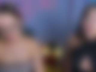 Live cam show with kiki-swan - Shaved Pussy on CamClone