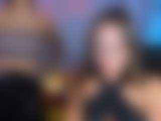 Live cam show with kiki-swan - Big Ass Teen (18+) on LiveSexCams6