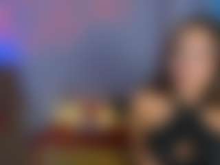 Live cam show with kiki-swan - Teen (18+) on CamClone