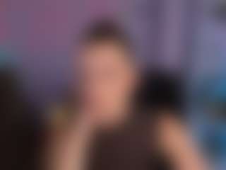 Live cam show with kiki-swan - White on Free Soda