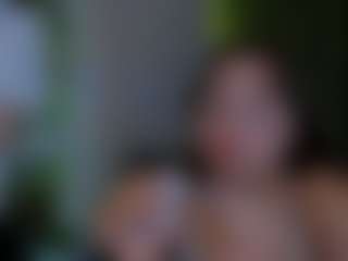 kiki-swan's Live Sex Cam Show