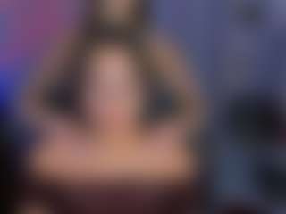 Live cam show with kiki-swan - White on Camsoda