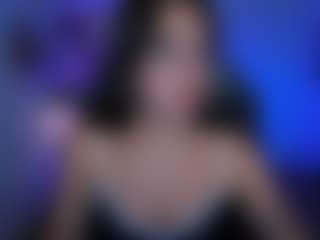kiki-swan's Live Sex Cam Show