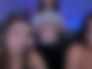 Live cam show with kiki-swan - Ass Clapping on livesuperchat.net