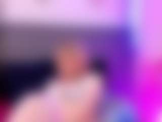 Live cam show with Iviirosse - Blonde Hair on crypto-cams