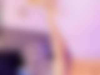 Live cam show with Iviirosse - Blonde Hair on SpankPalCams