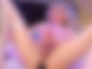 Live cam show with Iviirosse - Gape on Strip Flash - Live Sex Shows