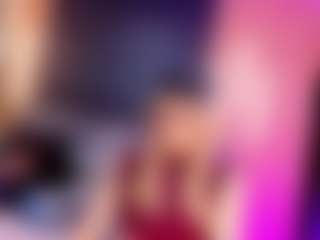 Live cam show with Iviirosse - Hazel Eyes on Camsoda