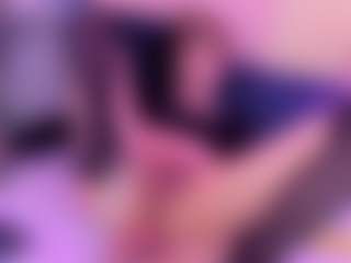 Live cam show with Iviirosse - Anal Toys on sexylive.show