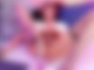 Live cam show with Iviirosse - Cumshot on CamwithHer